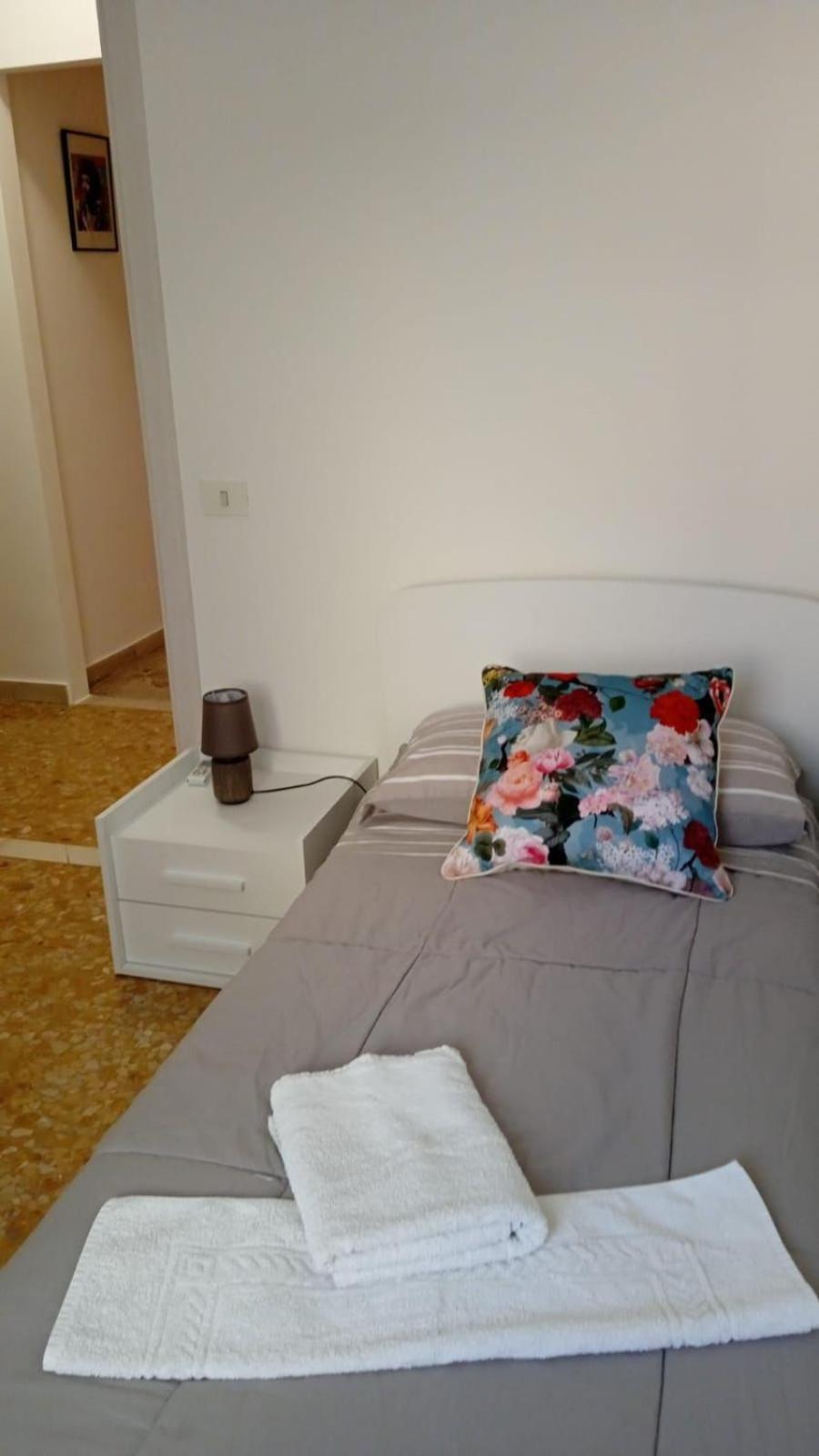 Gabrielli Rooms & Apartments - Fiera Верона Екстер'єр фото